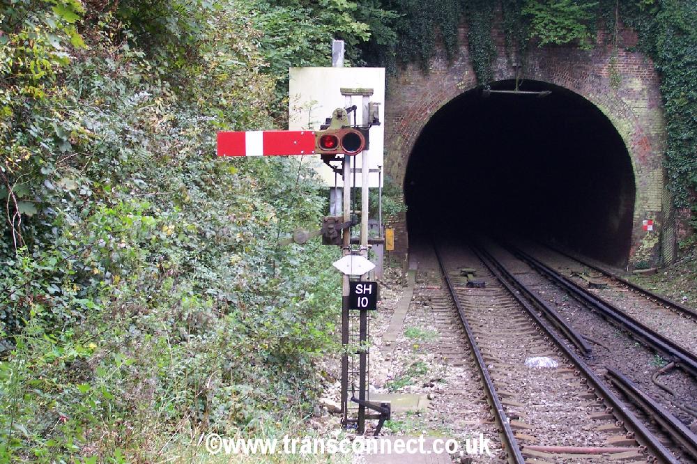Semaphore Signal Sheperdswell 071005.JPG